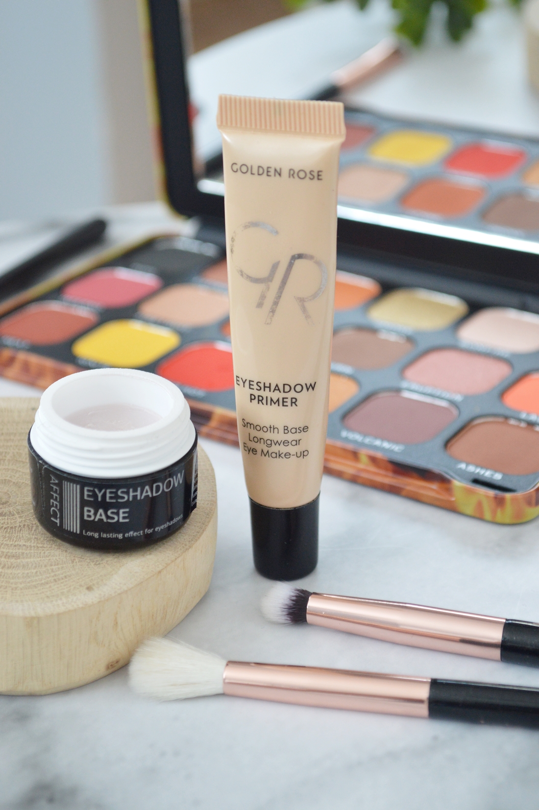 Makeup Revolution Baza Pod Cienie Do Powiek Saubhaya Makeup